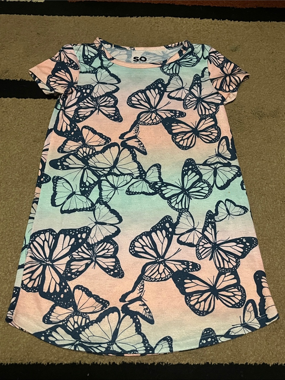 🦋 Butterfly nightgown